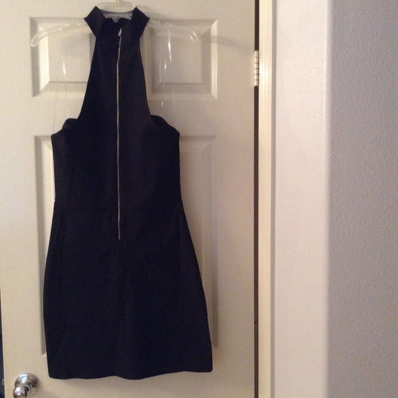 LAST ONE 🌟 “NWOT” Noire La Choker Style Dress - Picture 2 of 4